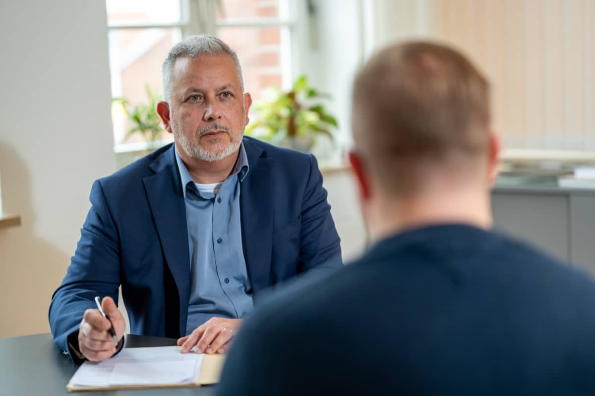 Jörg Saba im Gespräch mit Bürgern im Büro Jörg Saba im Gespräch mit Bürgern im Büro